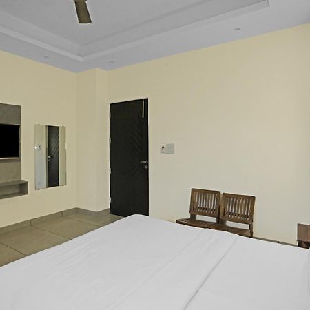 Super Hotel O Heart Beat Hotel Greater Noida Esterno foto